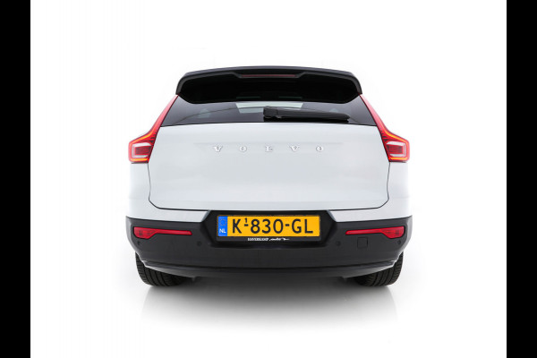 Volvo XC40 Recharge P8 AWD R-Design [ 3-Fase-11kW ] {SOH-89%} (INCL-BTW) *PANO | LEATHER-MICROFIBRE | DIGI-COCKPIT | FULL-LED | NAVI-FULLMAP | ECC | CARPLAY | PDC | KEYLESS | HEATED-SPORTSEATS | BLIS | PRIVACY-GLASS | 20"ALU*