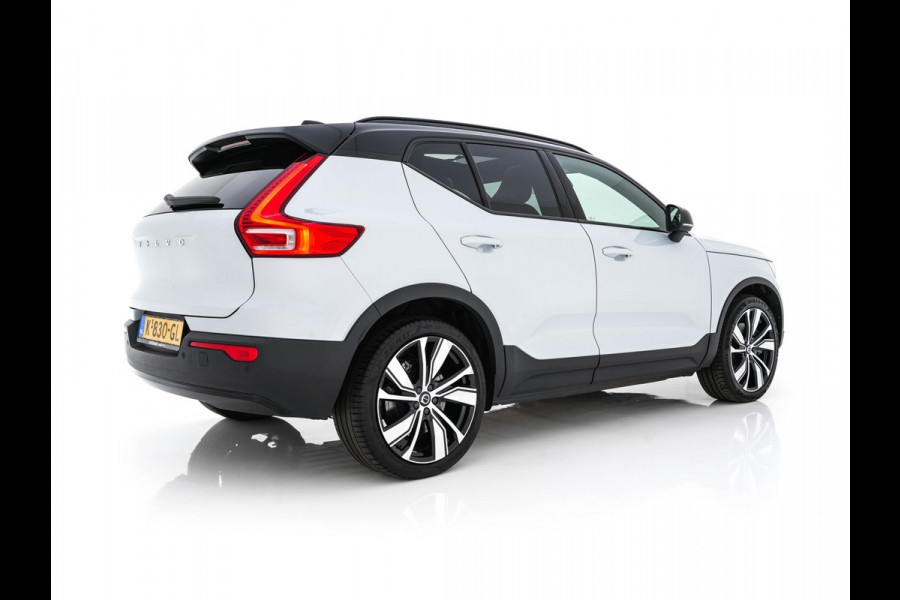 Volvo XC40 Recharge P8 AWD R-Design [ 3-Fase-11kW ] {SOH-89%} (INCL-BTW) *PANO | LEATHER-MICROFIBRE | DIGI-COCKPIT | FULL-LED | NAVI-FULLMAP | ECC | CARPLAY | PDC | KEYLESS | HEATED-SPORTSEATS | BLIS | PRIVACY-GLASS | 20"ALU*