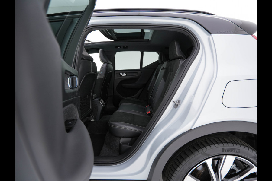 Volvo XC40 Recharge P8 AWD R-Design [ 3-Fase-11kW ] {SOH-89%} (INCL-BTW) *PANO | LEATHER-MICROFIBRE | DIGI-COCKPIT | FULL-LED | NAVI-FULLMAP | ECC | CARPLAY | PDC | KEYLESS | HEATED-SPORTSEATS | BLIS | PRIVACY-GLASS | 20"ALU*