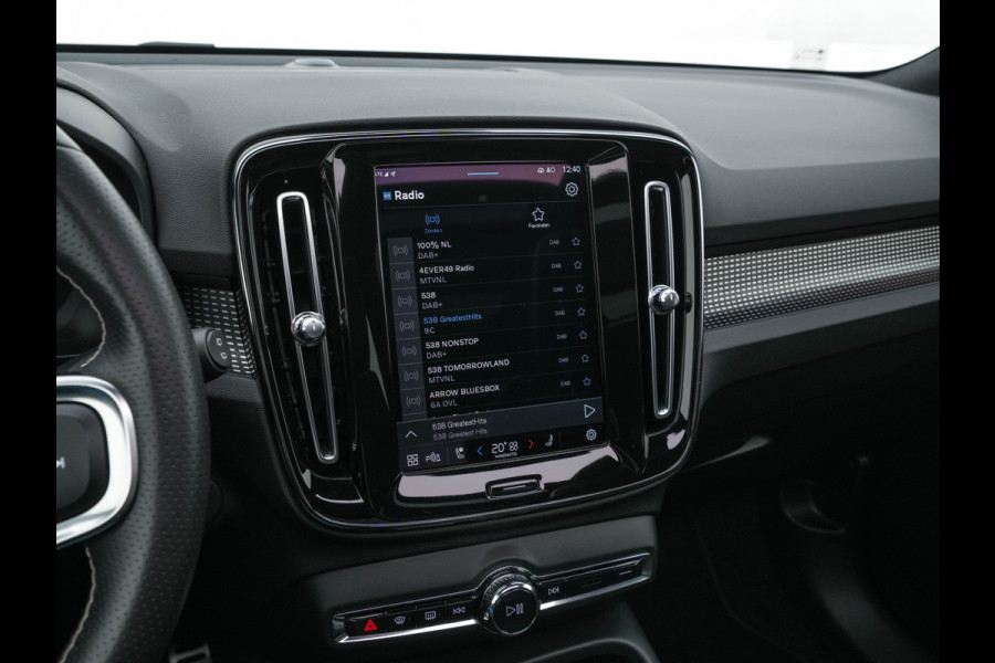 Volvo XC40 Recharge P8 AWD R-Design [ 3-Fase-11kW ] {SOH-89%} (INCL-BTW) *PANO | LEATHER-MICROFIBRE | DIGI-COCKPIT | FULL-LED | NAVI-FULLMAP | ECC | CARPLAY | PDC | KEYLESS | HEATED-SPORTSEATS | BLIS | PRIVACY-GLASS | 20"ALU*