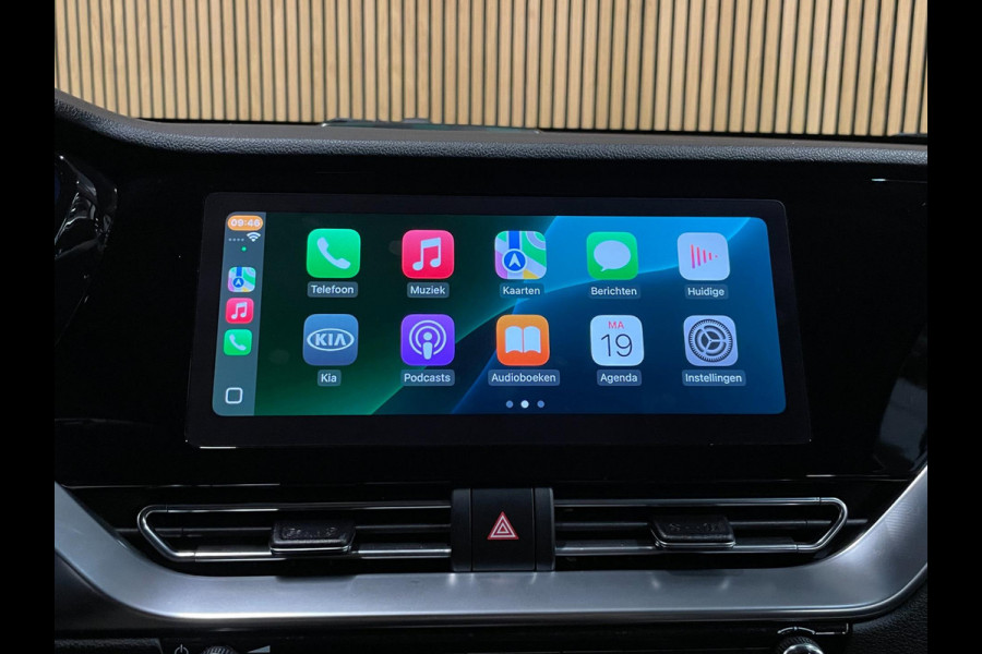 Kia e-Niro DynamicLine 64 kWh|100%SOH|FACELIFT|3-FASE|LEDER|ACC|CARPLAY/ANDROID|CAMERA|STOEL+STUURVERW|IN. BTW|1e EIG|NL-AUTO|NAP|