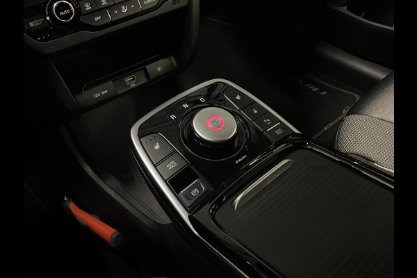 Kia e-Niro DynamicLine 64 kWh|100%SOH|FACELIFT|3-FASE|LEDER|ACC|CARPLAY/ANDROID|CAMERA|STOEL+STUURVERW|IN. BTW|1e EIG|NL-AUTO|NAP|