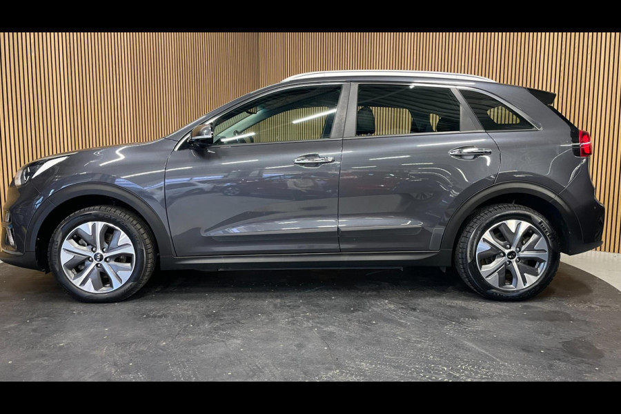 Kia e-Niro DynamicLine 64 kWh|100%SOH|FACELIFT|3-FASE|LEDER|ACC|CARPLAY/ANDROID|CAMERA|STOEL+STUURVERW|IN. BTW|1e EIG|NL-AUTO|NAP|