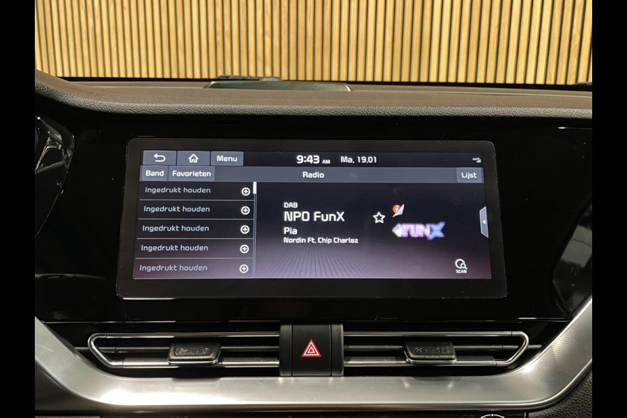 Kia e-Niro DynamicLine 64 kWh|100%SOH|FACELIFT|3-FASE|LEDER|ACC|CARPLAY/ANDROID|CAMERA|STOEL+STUURVERW|IN. BTW|1e EIG|NL-AUTO|NAP|