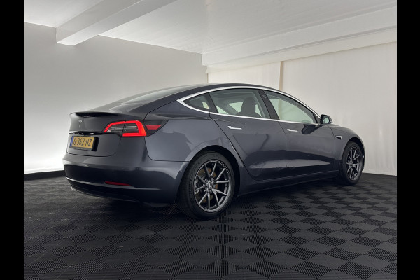 Tesla Model 3 Standard RWD Plus 60 kWh [ 3-Fase ] (INCL-BTW) Aut. *PANO | AUTO-PILOT | LEATHER | KEYLESS | FULL-LED | MEMORY-PACK | TOP-VIEW | DAB | CARPLAY | DIGI-COCKPIT | LANE-ASSIST | COMFORT-SEATS | 18"ALU*