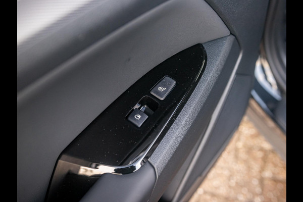 Kia Sportage 1.6 T-GDi Plug-in Hybrid AWD DynamicPlusLine | Pano dak | Stoel & stuurverwarming | Direct leverbaar!