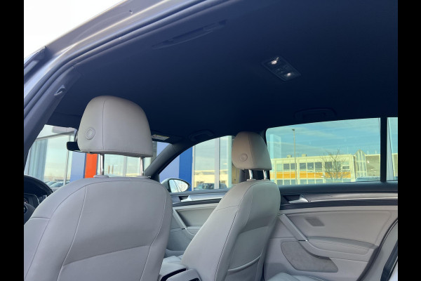 Volkswagen e-Golf e-Golf Verwarmde voorstoelen | Lederen bekleding | Achteruitrijcamera | Warmtepomp