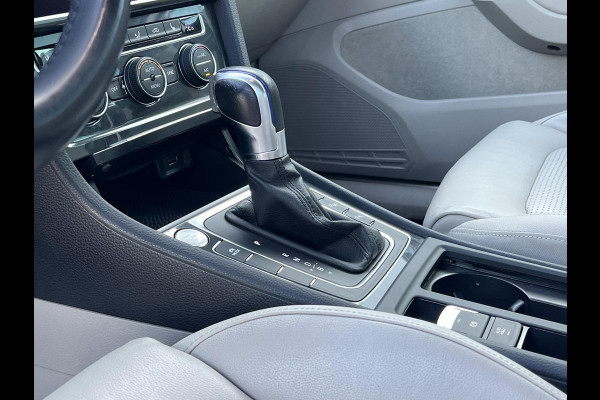 Volkswagen e-Golf e-Golf Verwarmde voorstoelen | Lederen bekleding | Achteruitrijcamera | Warmtepomp