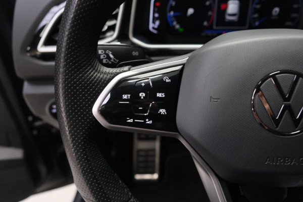 Volkswagen T-Roc 1.5 TSI 2x R-Line Business+ - Airco, Cruise, PDC, Camera, Carplay.