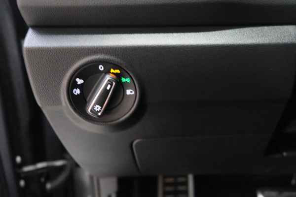 Volkswagen T-Roc 1.5 TSI 2x R-Line Business+ - Airco, Cruise, PDC, Camera, Carplay.