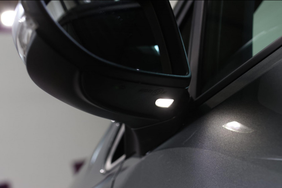 Volkswagen Golf 2.0 TSI 4Motion R *Pano*Dynaudio*DCC*Keyless*