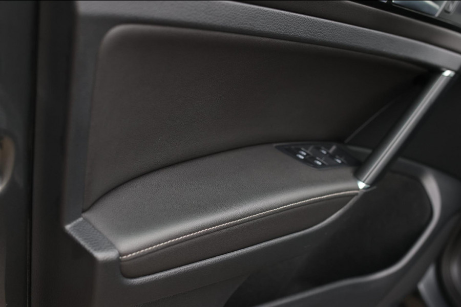 Volkswagen Golf 2.0 TSI 4Motion R *Pano*Dynaudio*DCC*Keyless*