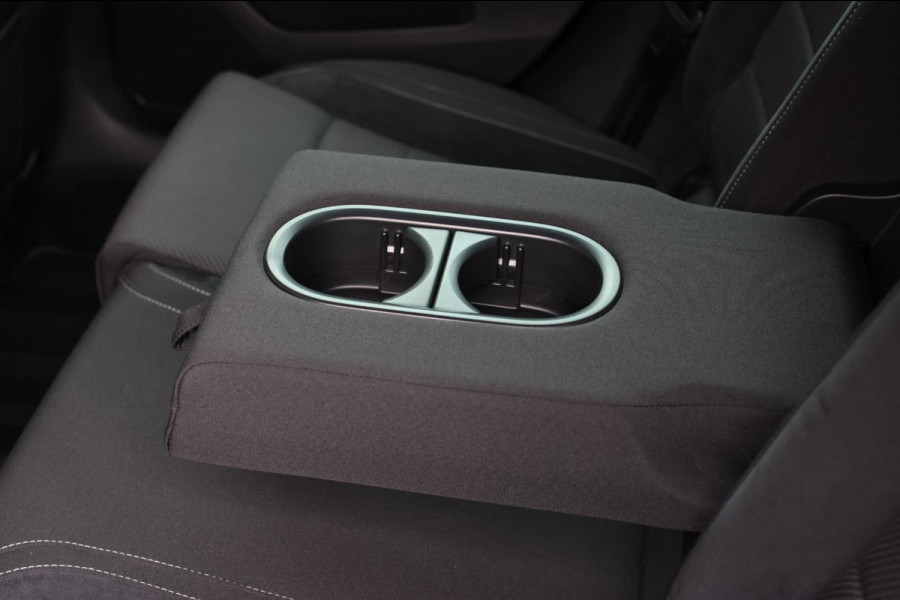 Volkswagen Golf 2.0 TSI 4Motion R *Pano*Dynaudio*DCC*Keyless*