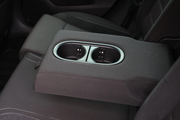 Volkswagen Golf 2.0 TSI 4Motion R *Pano*Dynaudio*DCC*Keyless*