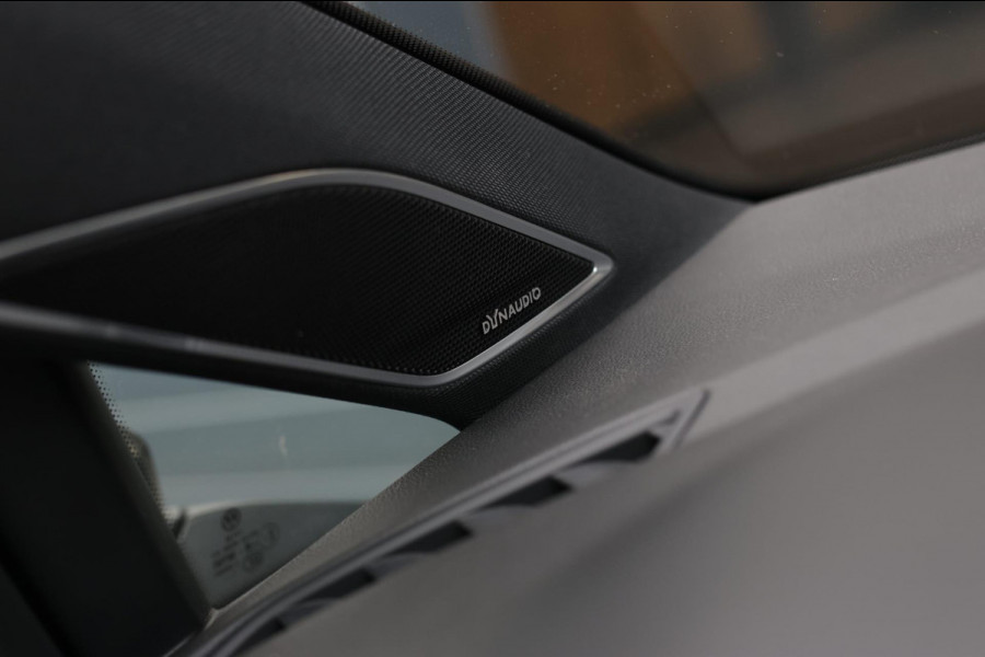 Volkswagen Golf 2.0 TSI 4Motion R *Pano*Dynaudio*DCC*Keyless*