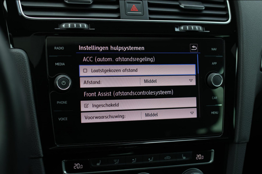 Volkswagen Golf 2.0 TSI 4Motion R *Pano*Dynaudio*DCC*Keyless*