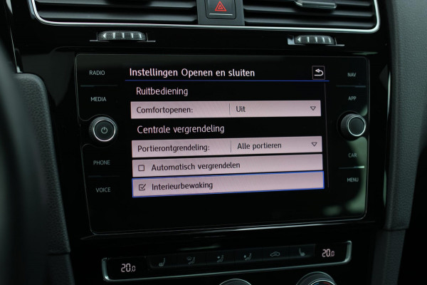 Volkswagen Golf 2.0 TSI 4Motion R *Pano*Dynaudio*DCC*Keyless*