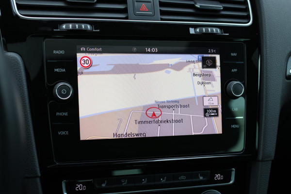 Volkswagen Golf 2.0 TSI 4Motion R *Pano*Dynaudio*DCC*Keyless*