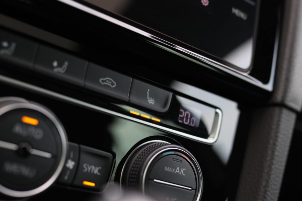 Volkswagen Golf 2.0 TSI 4Motion R *Pano*Dynaudio*DCC*Keyless*