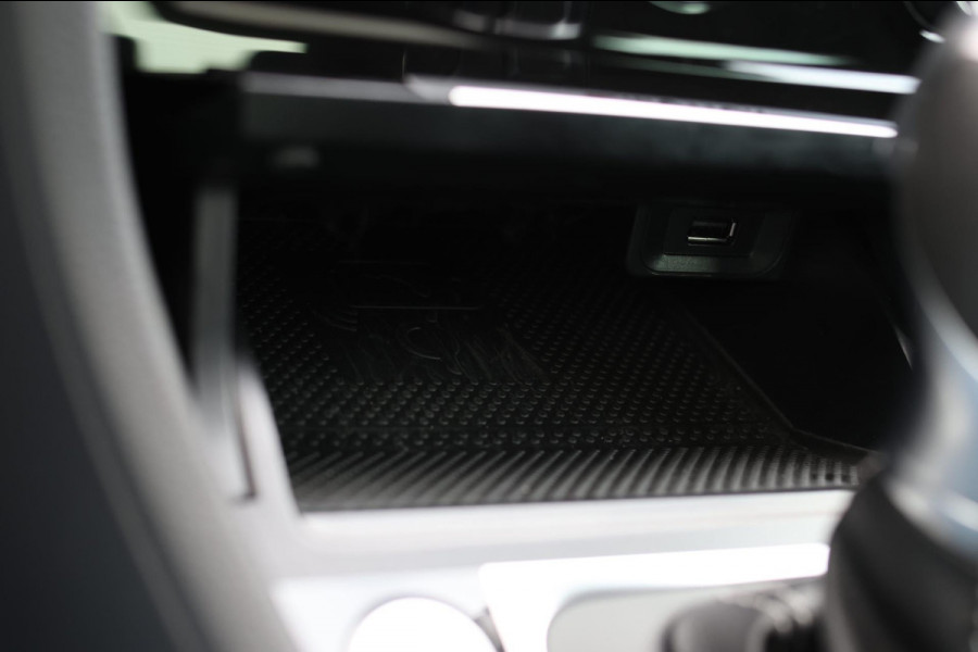 Volkswagen Golf 2.0 TSI 4Motion R *Pano*Dynaudio*DCC*Keyless*