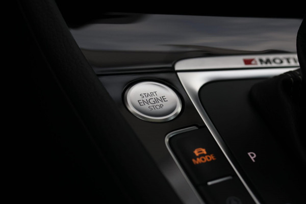 Volkswagen Golf 2.0 TSI 4Motion R *Pano*Dynaudio*DCC*Keyless*