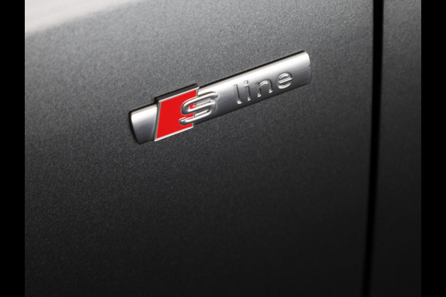 Audi Q3 35 TFSI S edition Competition 150pk| Verlengde garantie | Navigatie | Parkeercamera | 19 inch Lichtmetalen velgen | Apple Carplay/ Android Auto