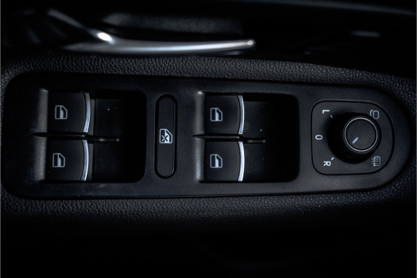 Volkswagen Amarok 3.0 TDI V6 L2H1 | 4Motion | Aventura | DC | 259 PK | Leder | Automaat | Schakelflippers