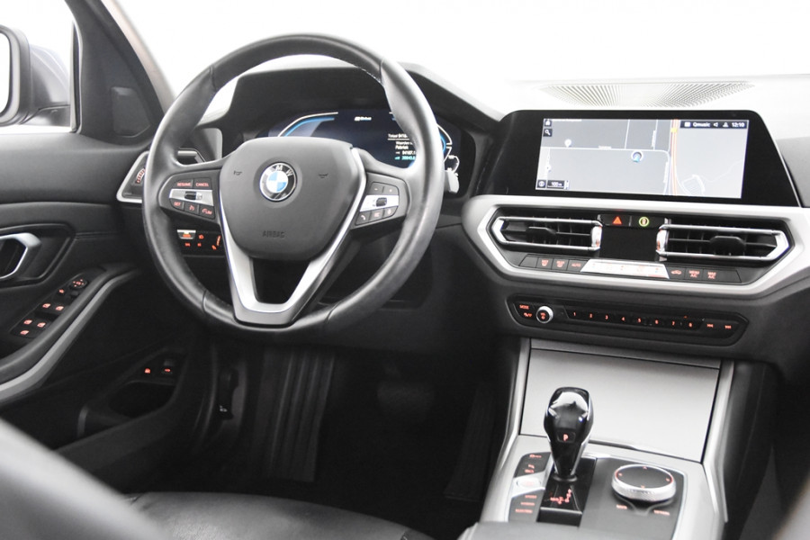 BMW 3-serie 330e Touring *1ste Eigenaar*Leer*Navigatie*