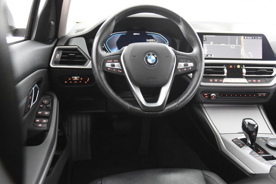 BMW 3-serie 330e Touring *1ste Eigenaar*Leer*Navigatie*