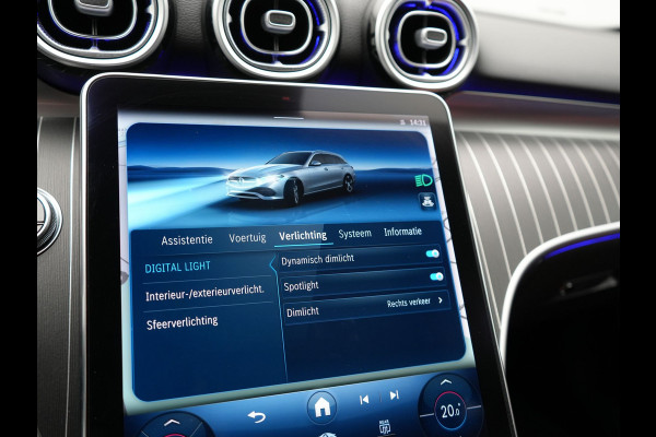 Mercedes-Benz C-Klasse Estate 300 e Avantgarde Plug In Hybrid 313pk Dealer O.H PHEV | Panodak | Adaptive Cruise | 360 Camera | Digital Light | Lederen Sportstoelen Verwarmd | Keyless | Navigatie | Virtual | DAB+ | 18" L.M |