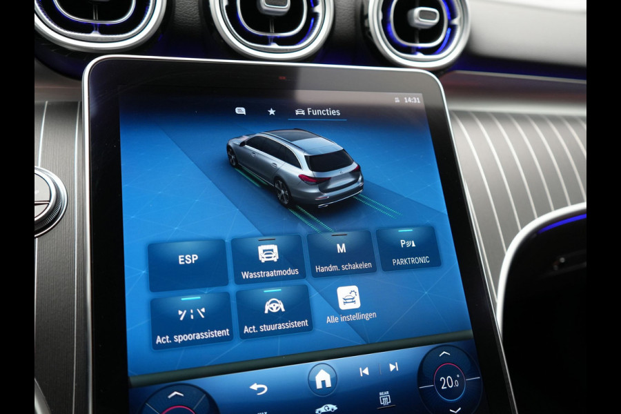 Mercedes-Benz C-Klasse Estate 300 e Avantgarde Plug In Hybrid 313pk Dealer O.H PHEV | Panodak | Adaptive Cruise | 360 Camera | Digital Light | Lederen Sportstoelen Verwarmd | Keyless | Navigatie | Virtual | DAB+ | 18" L.M |