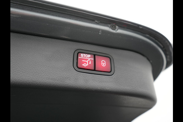 Mercedes-Benz C-Klasse Estate 300 e Avantgarde Plug In Hybrid 313pk Dealer O.H PHEV | Panodak | Adaptive Cruise | 360 Camera | Digital Light | Lederen Sportstoelen Verwarmd | Keyless | Navigatie | Virtual | DAB+ | 18" L.M |