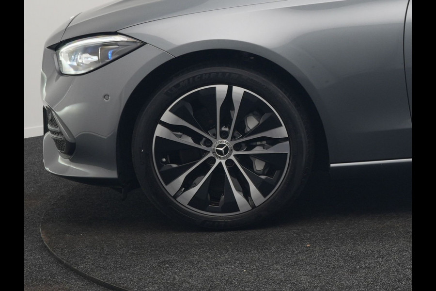 Mercedes-Benz C-Klasse Estate 300 e Avantgarde Plug In Hybrid 313pk Dealer O.H PHEV | Panodak | Adaptive Cruise | 360 Camera | Digital Light | Lederen Sportstoelen Verwarmd | Keyless | Navigatie | Virtual | DAB+ | 18" L.M |
