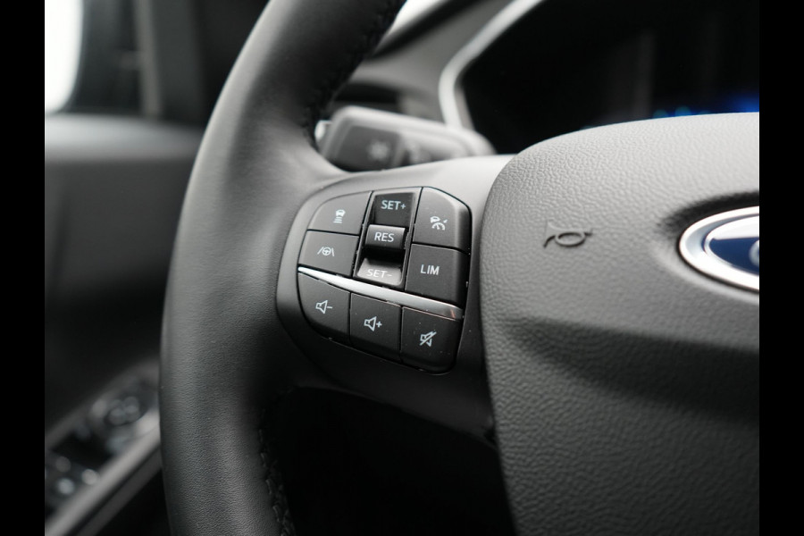 Ford Kuga 2.5 Titanium Plug In Hybrid 225pk PHEV | Adaptive Cruise | 360 Camera | Voorstoelen Verwarmd | Keyless | Blis | Virtual | Navigatie | DAB |