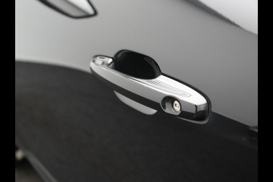 Ford Kuga 2.5 Titanium Plug In Hybrid 225pk PHEV | Adaptive Cruise | 360 Camera | Voorstoelen Verwarmd | Keyless | Blis | Virtual | Navigatie | DAB |