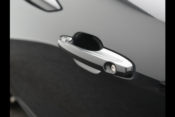 Ford Kuga 2.5 Titanium Plug In Hybrid 225pk PHEV | Adaptive Cruise | 360 Camera | Voorstoelen Verwarmd | Keyless | Blis | Virtual | Navigatie | DAB |