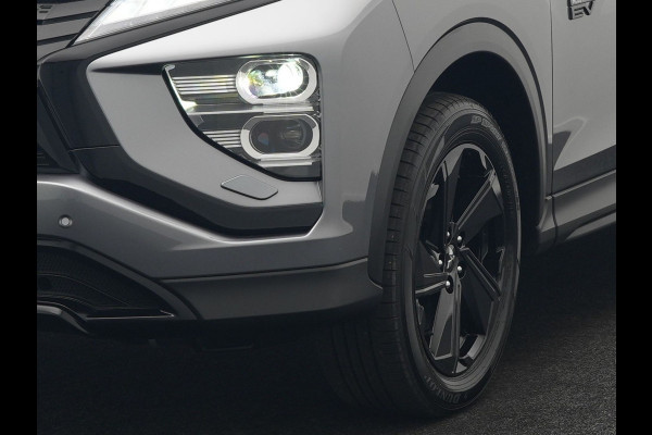 Mitsubishi Eclipse Cross 2.4 Black Edition Plug In Hybrid 188pk Dealer O.H. PHEV | Adaptive Cruise | 360 Camera | Alcantara Sportstoelen & Stuur Verwarmd | Keyless | Navi Via TomTom | Blis | Apple Carplay | DAB |