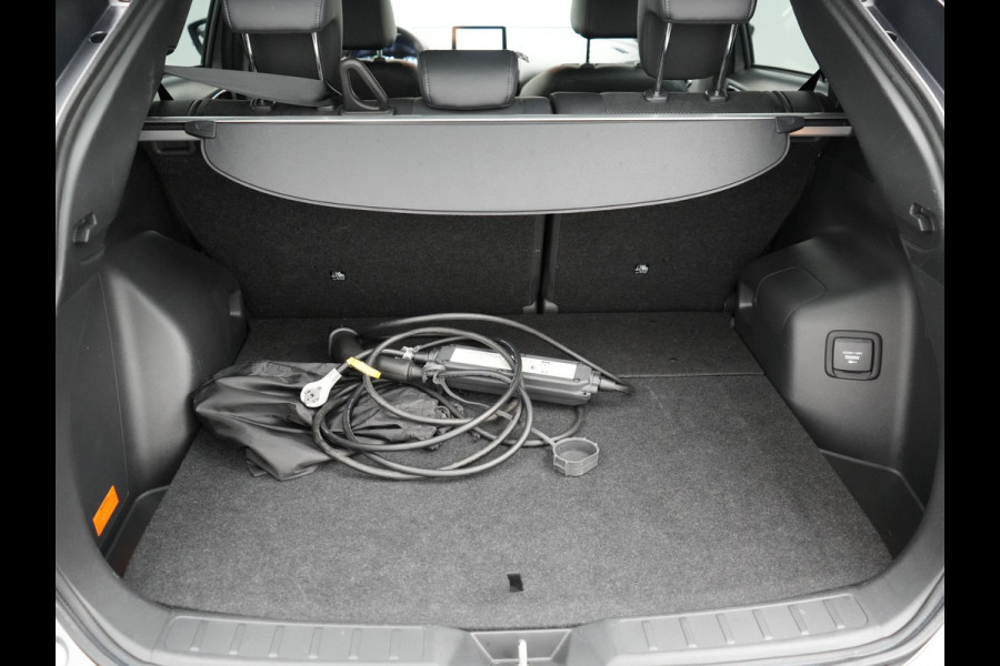 Mitsubishi Eclipse Cross 2.4 Black Edition Plug In Hybrid 188pk Dealer O.H. PHEV | Adaptive Cruise | 360 Camera | Alcantara Sportstoelen & Stuur Verwarmd | Keyless | Navi Via TomTom | Blis | Apple Carplay | DAB |