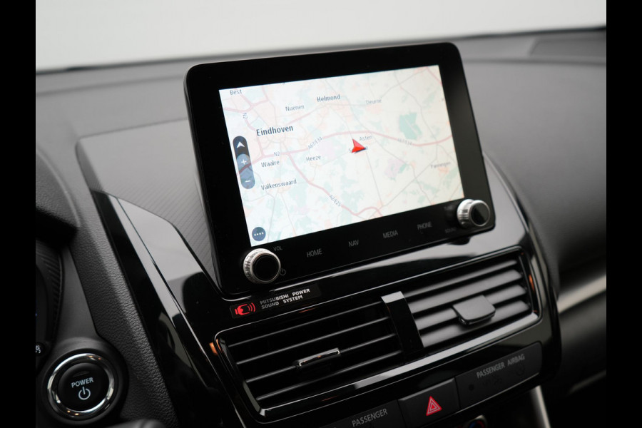 Mitsubishi Eclipse Cross 2.4 Black Edition Plug In Hybrid 188pk Dealer O.H. PHEV | Adaptive Cruise | 360 Camera | Alcantara Sportstoelen & Stuur Verwarmd | Keyless | Navi Via TomTom | Blis | Apple Carplay | DAB |