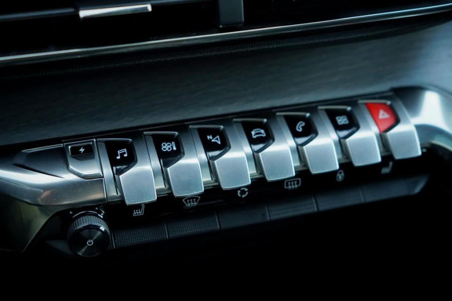 Peugeot 3008 1.6 HYbrid4 300 Première Pack Avantage GT / Pano / Stoelverwarming / Leder / Massage