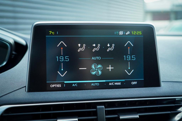 Peugeot 3008 1.6 HYbrid4 300 Première Pack Avantage GT / Pano / Stoelverwarming / Leder / Massage