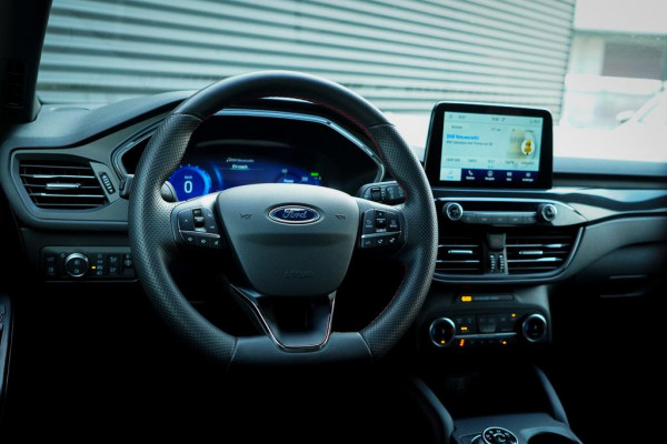 Ford Kuga 2.5 PHEV ST-Line / Winter Pack / Trekhaak / Incl BTW