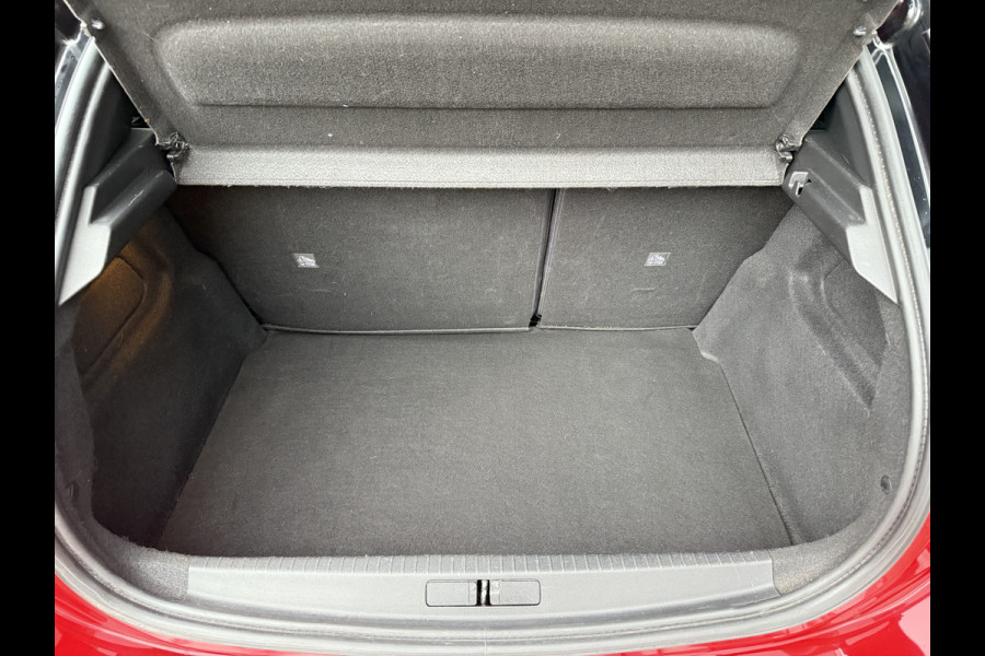 Opel Corsa BWJ 2020 1.2 101 PK GS Line | PANO DAK | STOEL&STUUR VERW | CLIMA | NAVI | CARPLAY | PDC 2X |