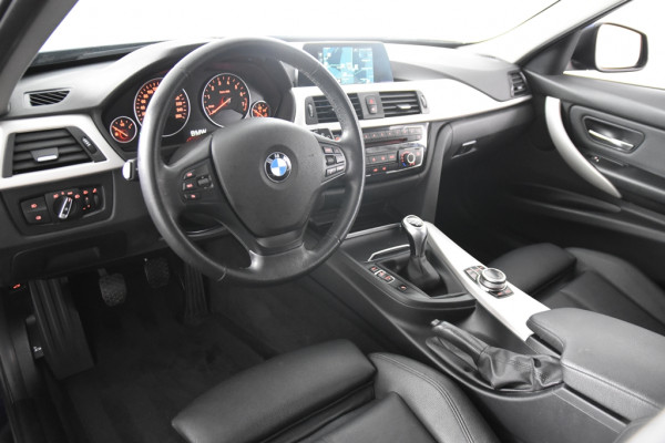 BMW 3 Serie 318i touring *1ste Eigenaar*Leer*Navigatie*Stoelverwarming*