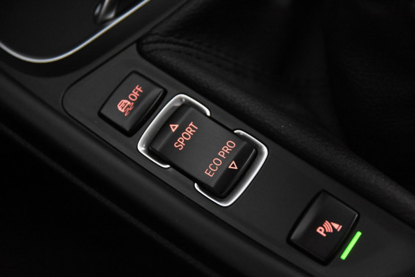 BMW 3 Serie 318i touring *1ste Eigenaar*Leer*Navigatie*Stoelverwarming*