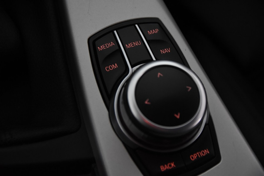 BMW 3 Serie 318i touring *1ste Eigenaar*Leer*Navigatie*Stoelverwarming*