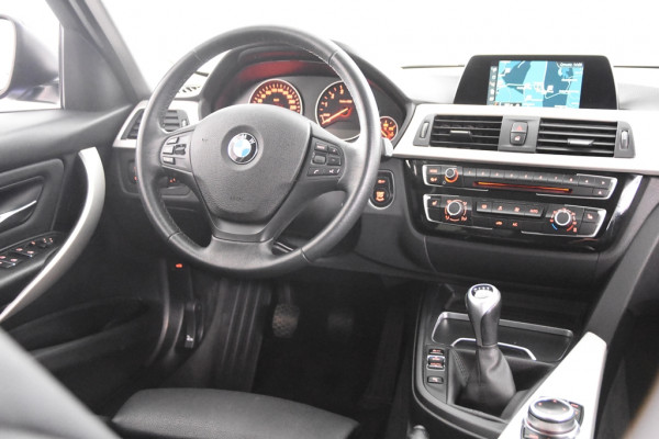 BMW 3 Serie 318i touring *1ste Eigenaar*Leer*Navigatie*Stoelverwarming*