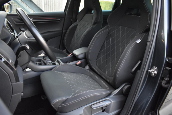 Škoda Karoq 1.5 TSI ACT Sportline | TREKHAAK | VIRTUAL | CAMERA | NAP | APPLE CARPLAY | ANDROID AUTO