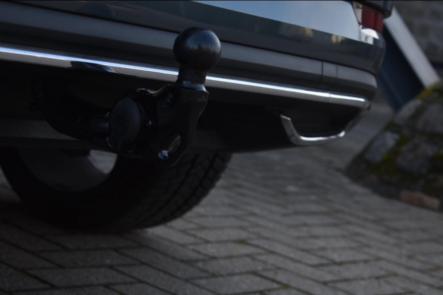 Škoda Karoq 1.5 TSI ACT Sportline | TREKHAAK | VIRTUAL | CAMERA | NAP | APPLE CARPLAY | ANDROID AUTO