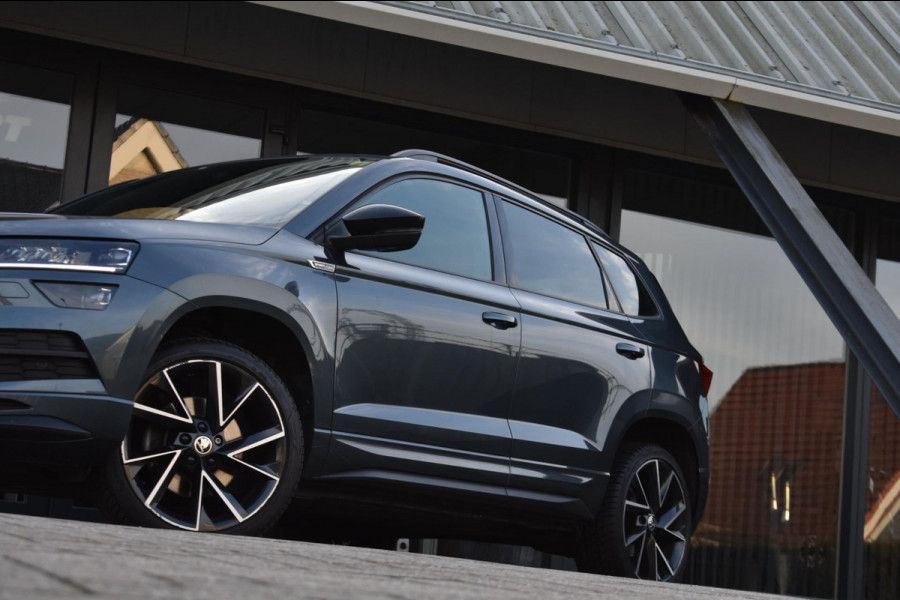 Škoda Karoq 1.5 TSI ACT Sportline | TREKHAAK | VIRTUAL | CAMERA | NAP | APPLE CARPLAY | ANDROID AUTO